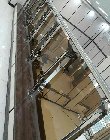 نرده شیشه ای